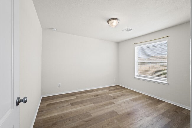 Building Photo - 14286 Empanada Dr