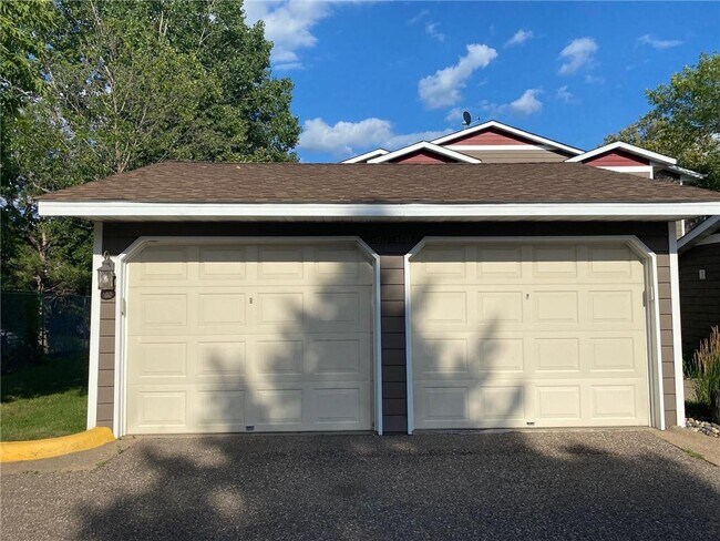 Building Photo - 4474 Cinnamon Ridge Trail