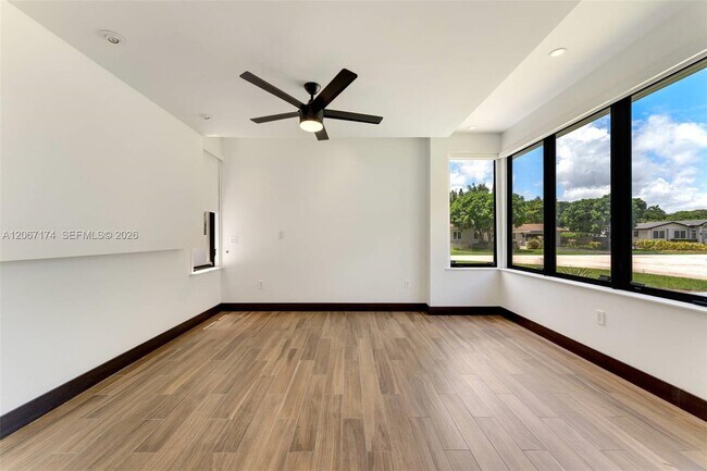 Building Photo - 15315 SW 84th Ave