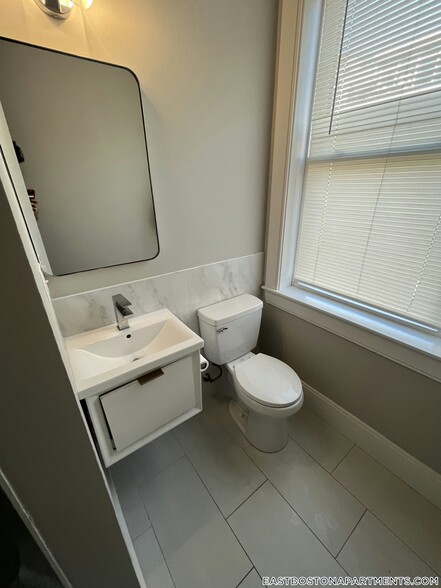 Building Photo - 66 Lubec St