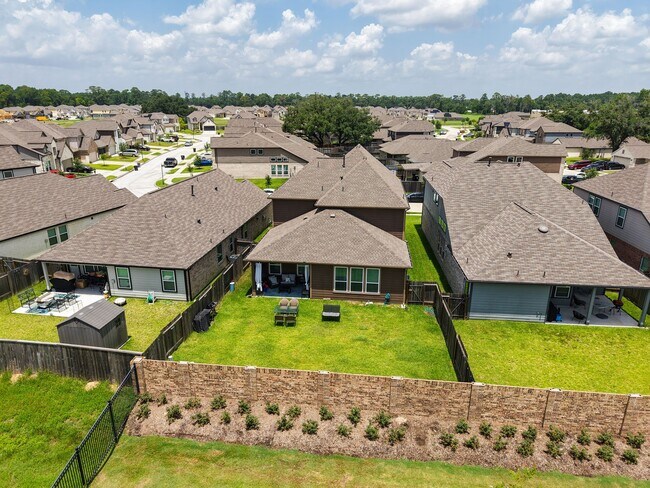 Building Photo - 5511 Gothic Oak Dr