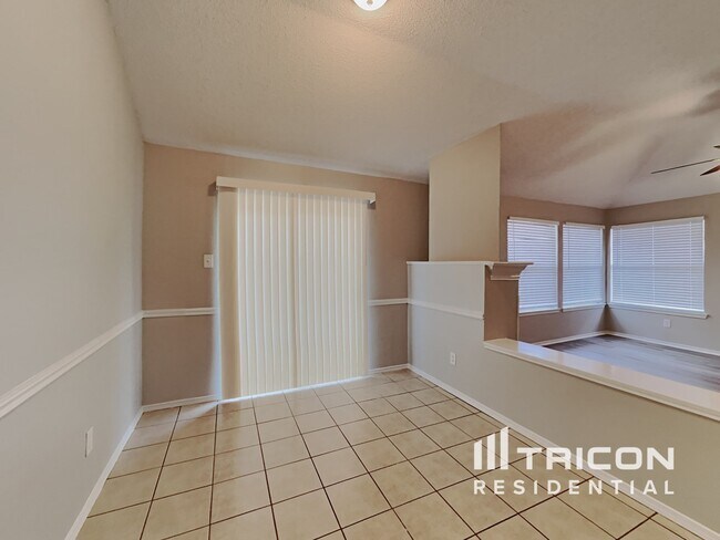 Building Photo - 1119 Cavalcade Dr