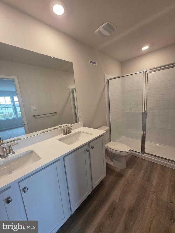 Building Photo - 57 Alexander Wy