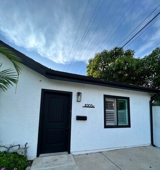 Building Photo - 8203 Buhman Ave