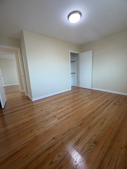 Building Photo - 3837 Emerson Dr