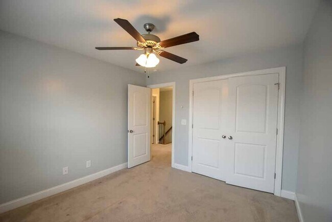 Building Photo - HOUSE FOR RENT 2319 GREAT LAUREL COURT
