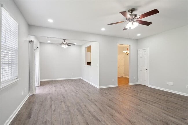 Building Photo - 373 Weatherstone Pl