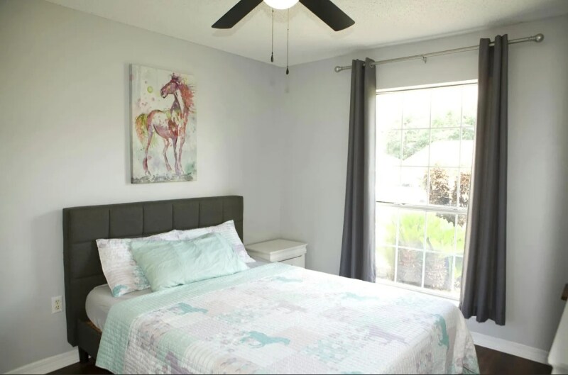 Building Photo - 4770 Coronado Cir