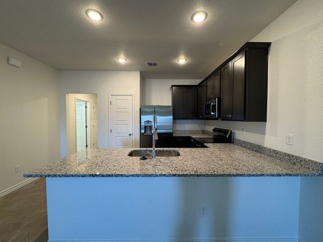 Building Photo - 1206 Concord Dr