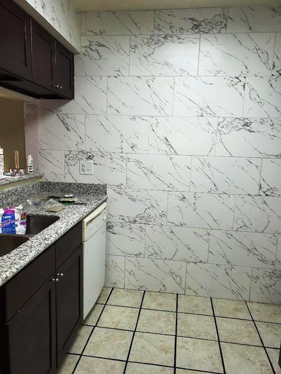 Building Photo - 10555 Turtlewood Ct