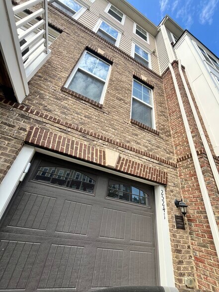 Primary Photo - 25241 Orchard View Ter