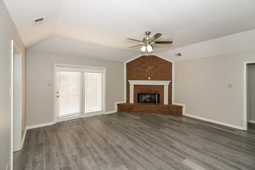 Building Photo - 1365 Sandy Stone Ln