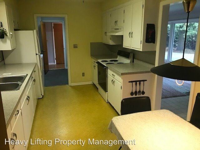 Building Photo - 3 br, 1 bath House - 210 Lawn Rd