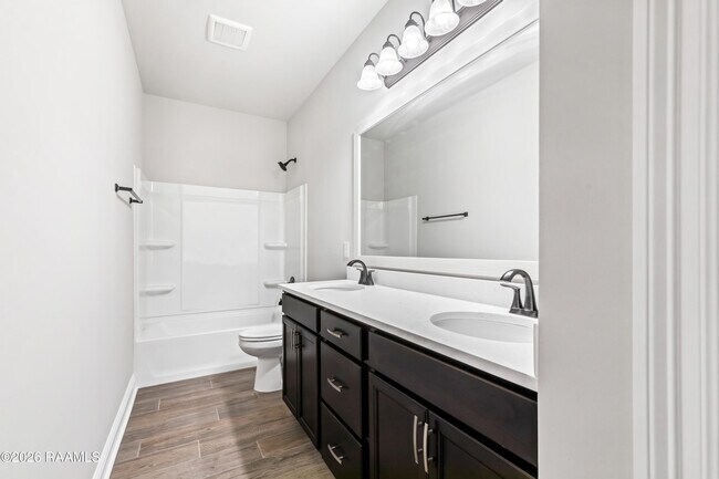 Building Photo - 128 Rose Of Sharon Ln