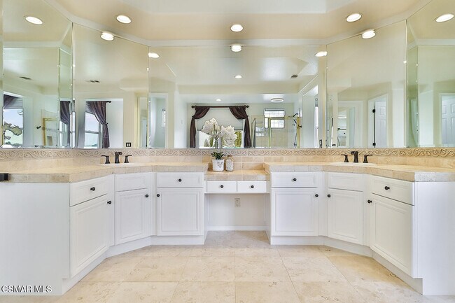 Building Photo - 13790 Stagecoach Trail