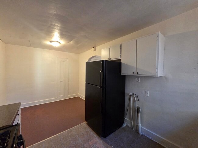 Building Photo - 1374 Rayner St