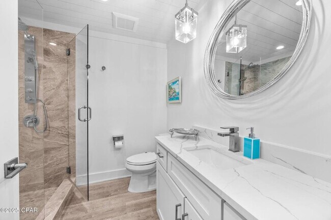 Building Photo - 17735 Front Beach Rd