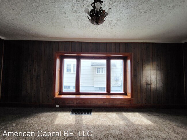 Building Photo - 5 br, 1.5 bath House - 647 Pennsylvania Ave