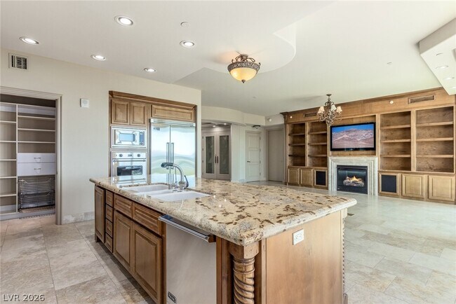 Building Photo - 9103 Alta Dr