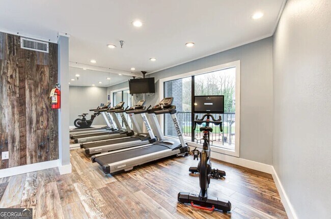 Building Photo - 2330 Cobb Pkwy SE