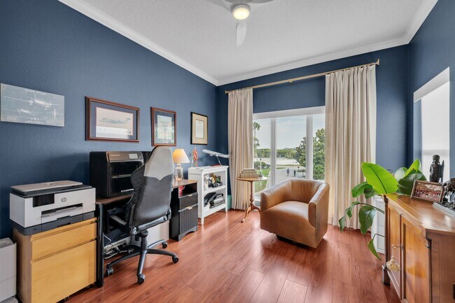 Building Photo - Venetian Harbor 3 bed 2.5 bath + Office/Den & 2 car tandem oversized garage!