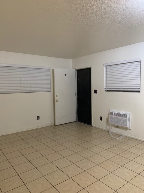 Building Photo - 220 N Hagar St