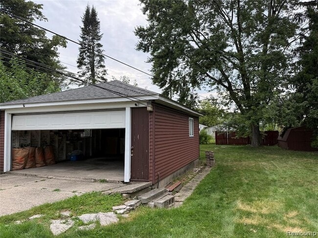 Building Photo - 29213 Ruthdale St