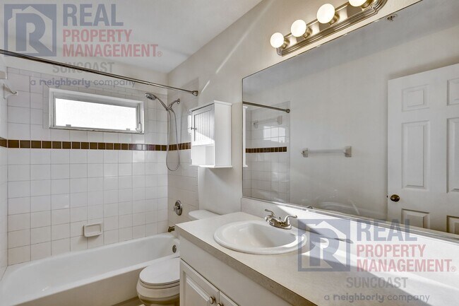 Building Photo - 4220 Players Pl