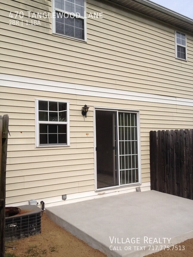 Building Photo - 470 Tanglewood Ln
