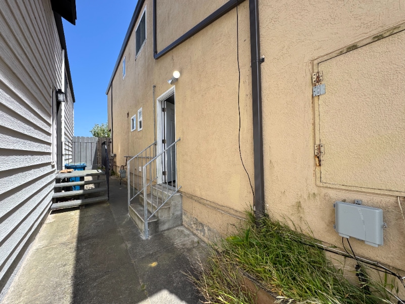 Building Photo - 127 Marbly Ave