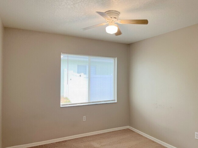 Building Photo - 509 Hillcrest Dr