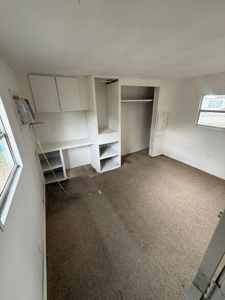 Building Photo - 920 Boardwalk Ln