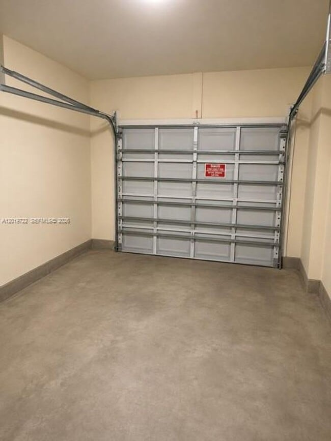 Building Photo - 14803 SW 9th Ln