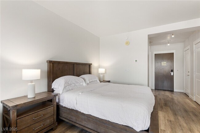 Building Photo - 29 Montelago Blvd