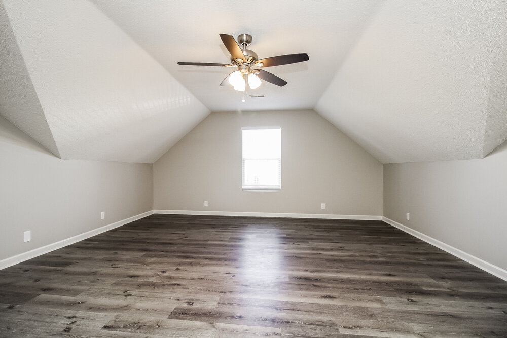 Building Photo - 5049 Cornelius Dr