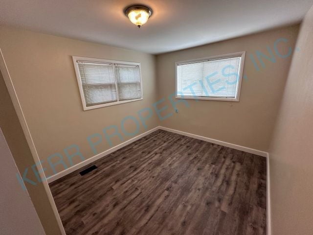 Building Photo - Charming 3-Bedroom Retreat in Milwaukie – Your Perfect 1294 Sq. Ft. Home Awaits!