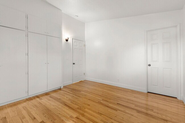 Building Photo - 2637 NE 138th Pl