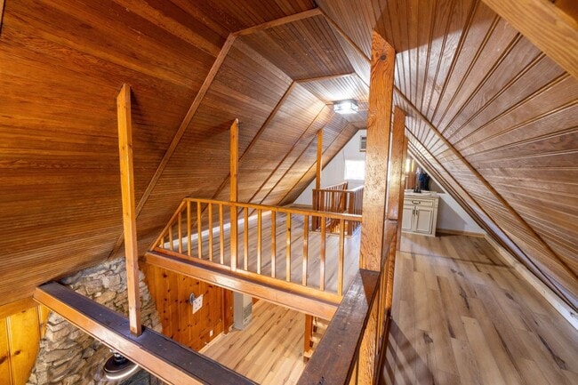 Building Photo - 2242 Deep Creek Dr