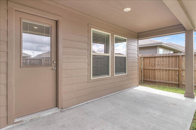 Building Photo - 3913 Jayden Dr