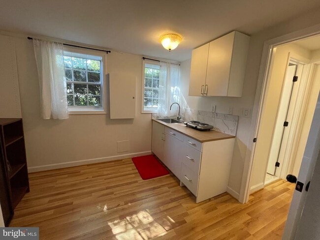 Building Photo - 25 Capps Ct