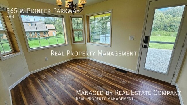 Building Photo - 365 W Pioneer Pkwy