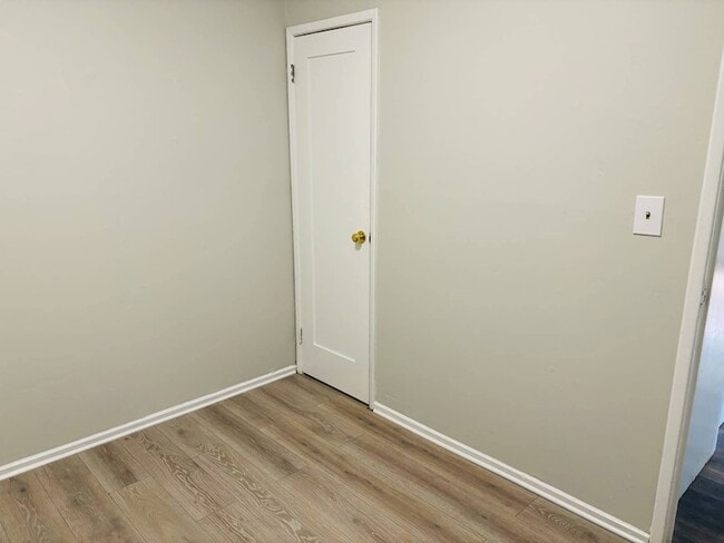 Building Photo - 27 Bryant Rd