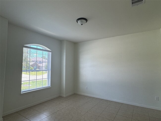 Building Photo - 21326 Echo Manor Dr