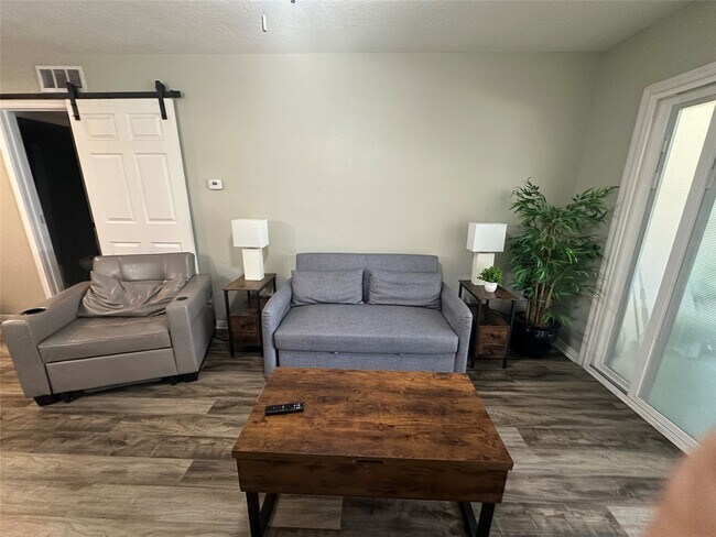 Building Photo - 250 El Dorado Blvd