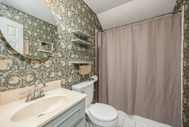 Building Photo - Large remodeled historic home now available!