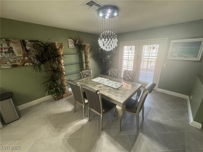 Building Photo - 6224 Miraloma St