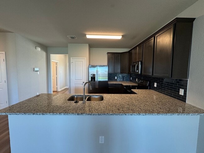 Building Photo - 938 James Parker Cir