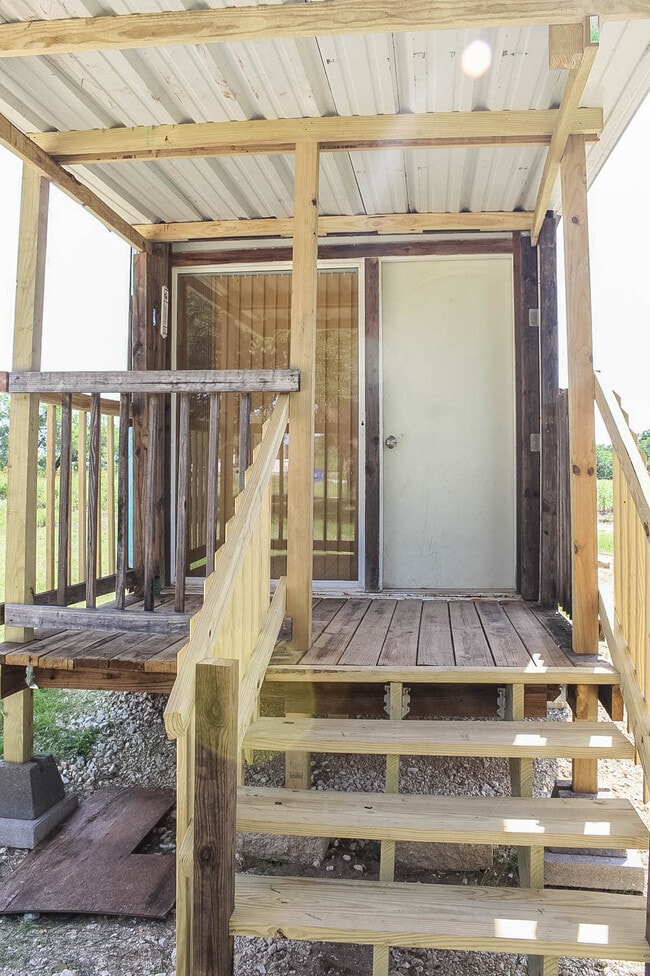 Building Photo - 106 Private Rd 7741