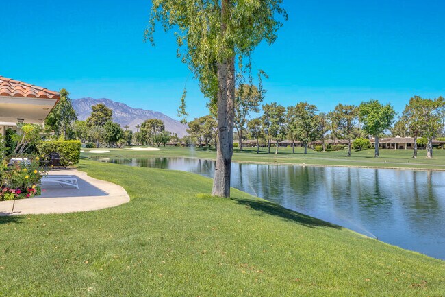 Building Photo - 24 Columbia Dr