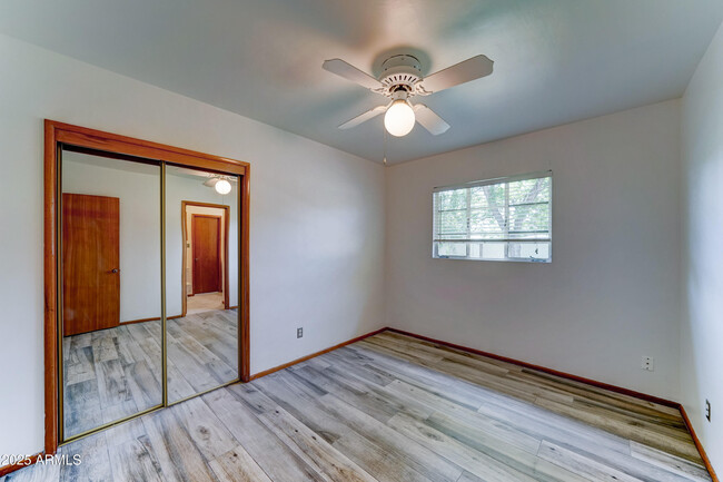 Building Photo - 4201 E Avalon Dr